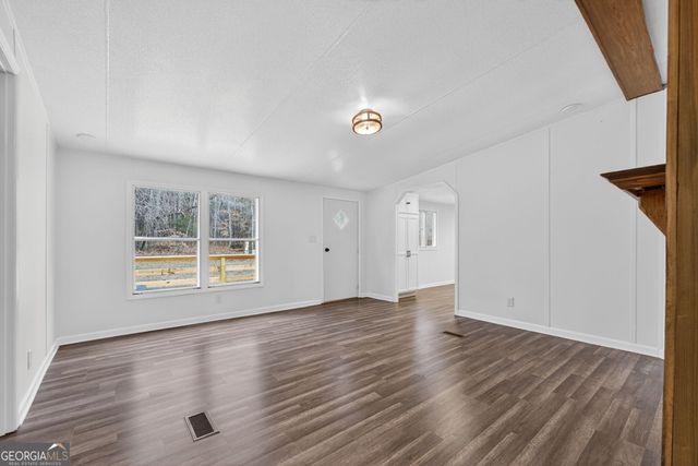 459 Hay Road, Meansville, GA 30256