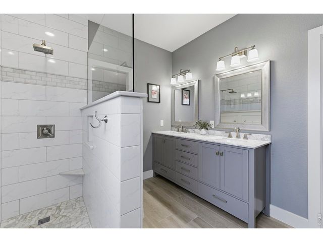 9734 Red Oakes Dr, Highlands Ranch, CO 80126