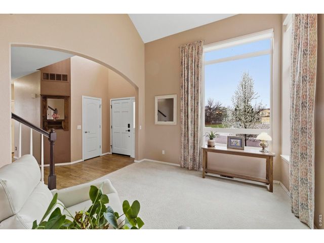 9734 Red Oakes Dr, Highlands Ranch, CO 80126