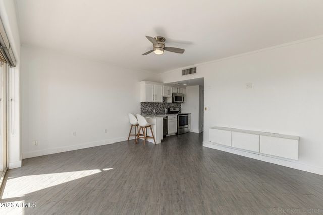 4750 N CENTRAL Avenue E16, Phoenix, AZ 85012