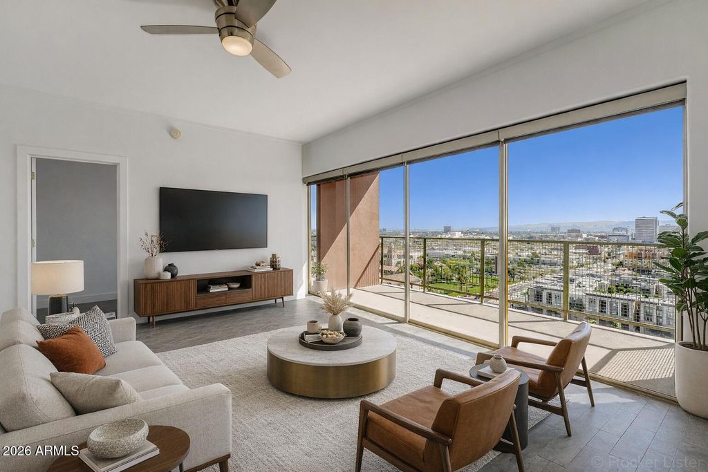 4750 N CENTRAL Avenue E16, Phoenix, AZ 85012 — photo 2