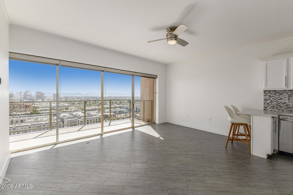 4750 N CENTRAL Avenue E16, Phoenix, AZ 85012 — photo 3