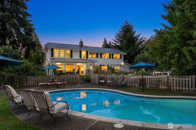 16207 NE 165th Street, Woodinville, WA 98072