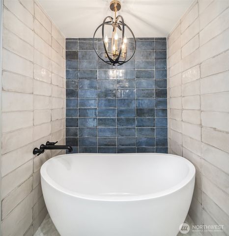 16207 NE 165th Street, Woodinville, WA 98072