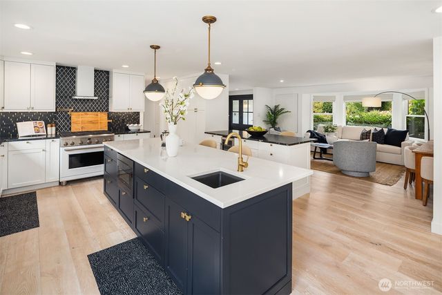 16207 NE 165th Street, Woodinville, WA 98072