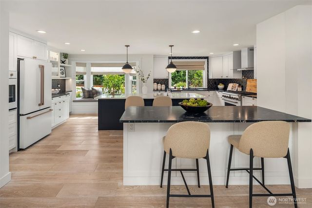 16207 NE 165th Street, Woodinville, WA 98072