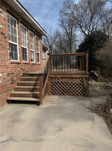 2983 Wagon Wheel Road, Springdale, AR 72762