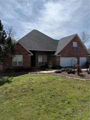 2983 Wagon Wheel Road, Springdale, AR 72762