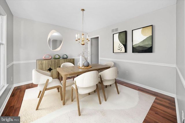 211 NONANTUM DR, Newark, DE 19711