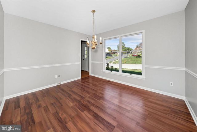 211 NONANTUM DR, Newark, DE 19711