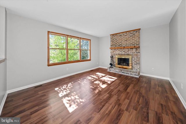 211 NONANTUM DR, Newark, DE 19711