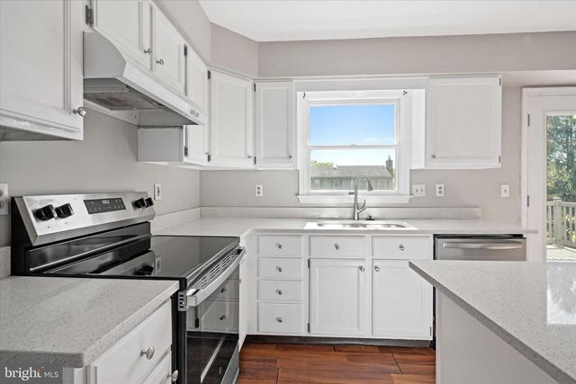 211 NONANTUM DR, Newark, DE 19711