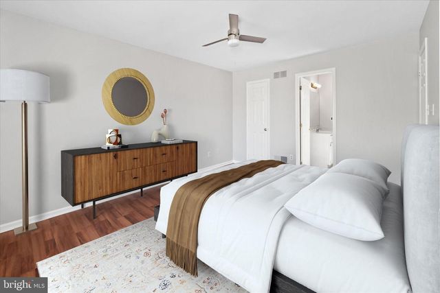 211 NONANTUM DR, Newark, DE 19711