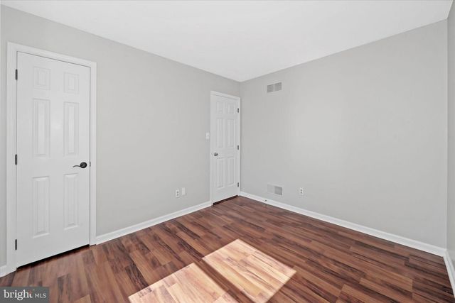 211 NONANTUM DR, Newark, DE 19711