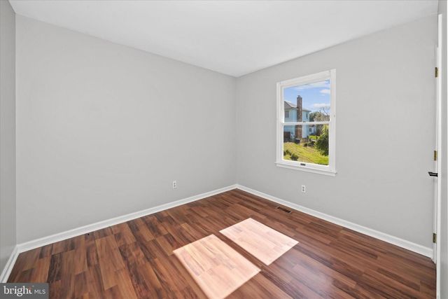 211 NONANTUM DR, Newark, DE 19711