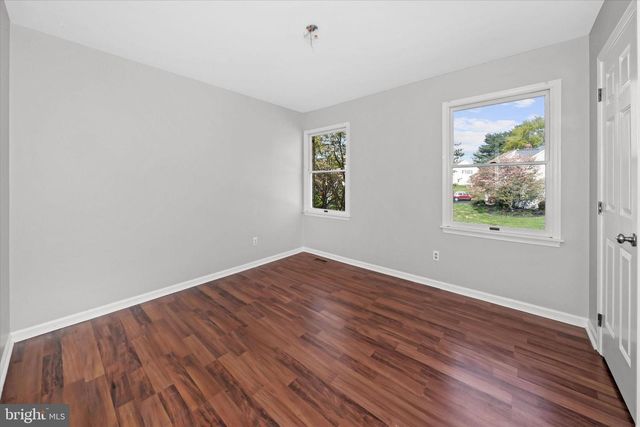 211 NONANTUM DR, Newark, DE 19711