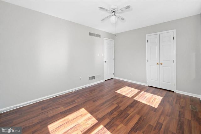 211 NONANTUM DR, Newark, DE 19711