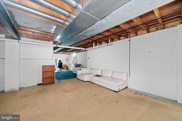 211 NONANTUM DR, Newark, DE 19711