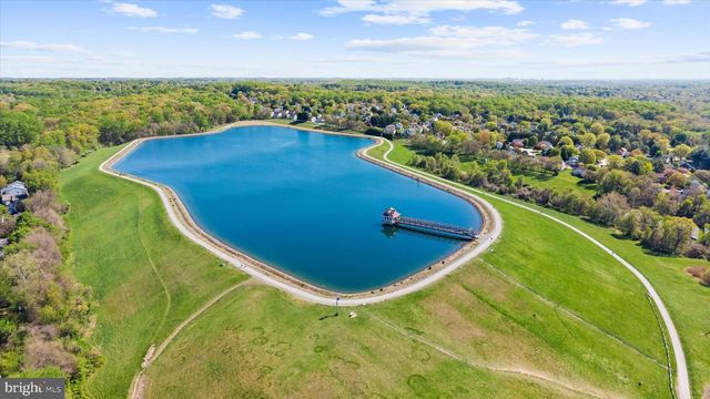 211 NONANTUM DR, Newark, DE 19711