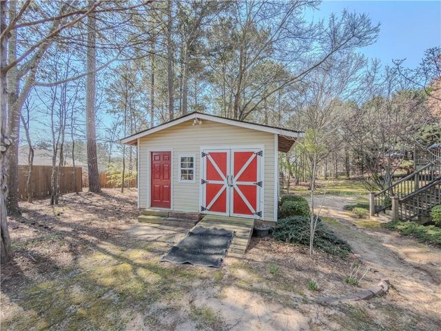 2199 Cedar Lake Court, Loganville, GA 30052