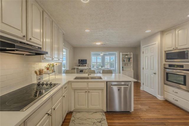 2199 Cedar Lake Court, Loganville, GA 30052