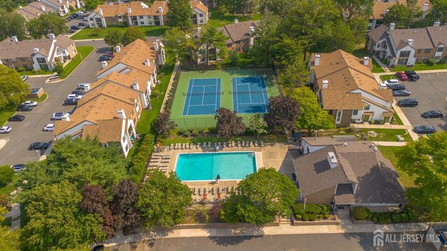 709 Sunshine Court, Sayreville, NJ 08859