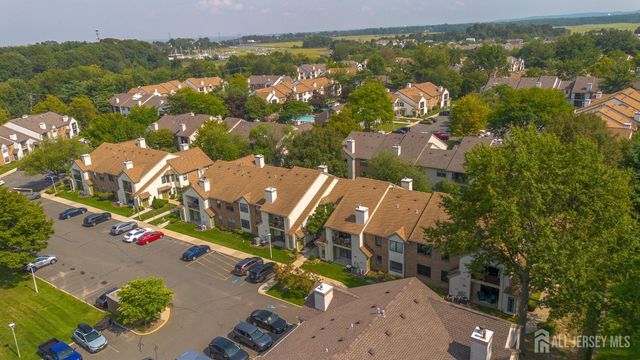 709 Sunshine Court, Sayreville, NJ 08859