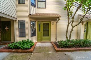 709 Sunshine Court, Sayreville, NJ 08859