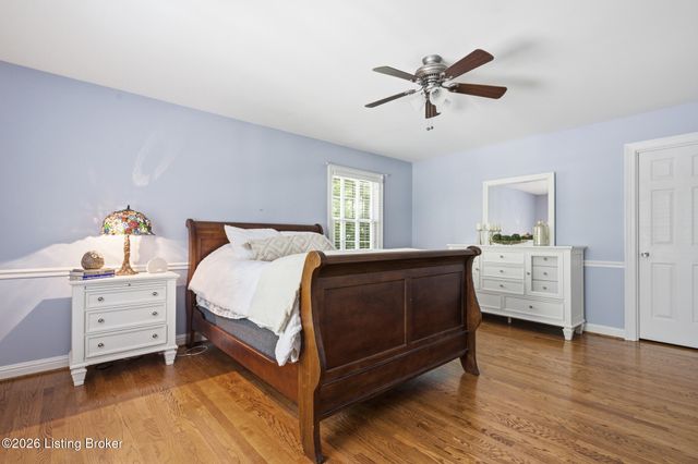 12204 E Osage Rd, Louisville, KY 40223