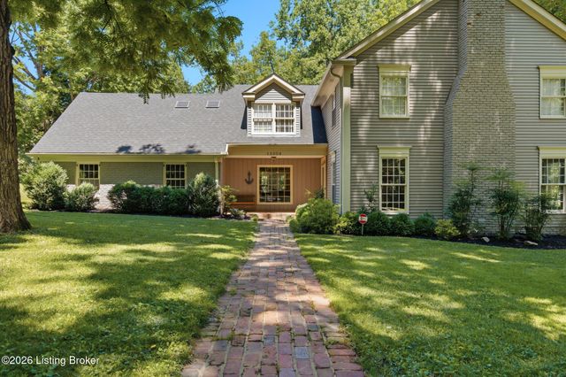 12204 E Osage Rd, Louisville, KY 40223