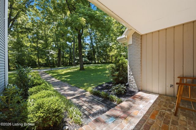 12204 E Osage Rd, Louisville, KY 40223