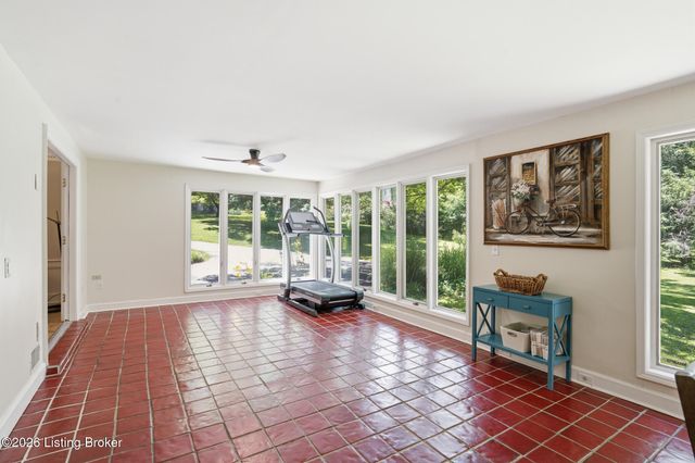 12204 E Osage Rd, Louisville, KY 40223