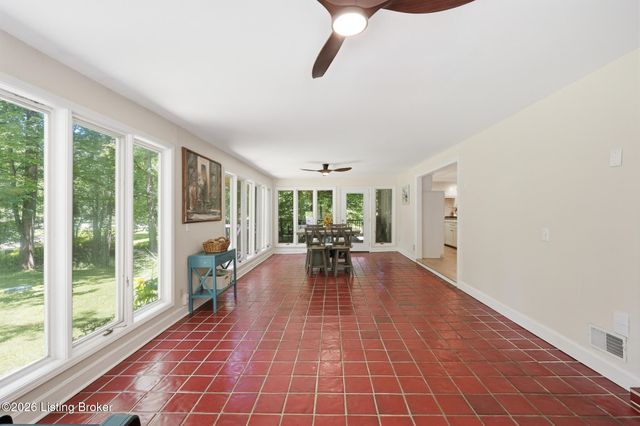 12204 E Osage Rd, Louisville, KY 40223