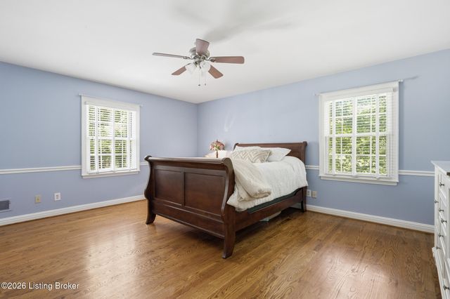 12204 E Osage Rd, Louisville, KY 40223