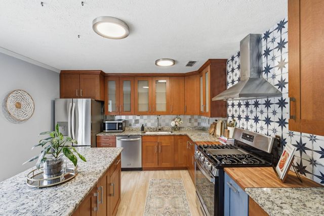 3028 Arrowhead Drive, Lexington, KY 40503