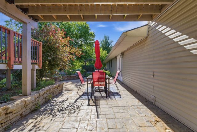 3028 Arrowhead Drive, Lexington, KY 40503