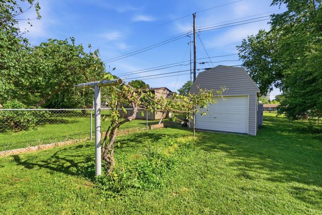 3028 Arrowhead Drive, Lexington, KY 40503