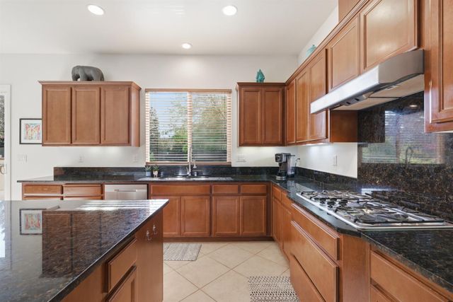 2100 Wyckford Blvd, Rocklin, CA 95765