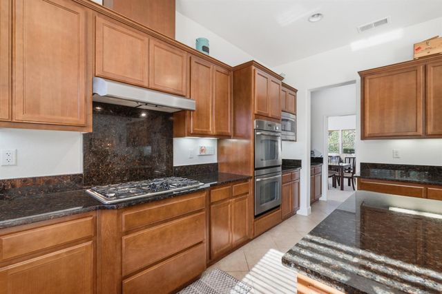 2100 Wyckford Blvd, Rocklin, CA 95765
