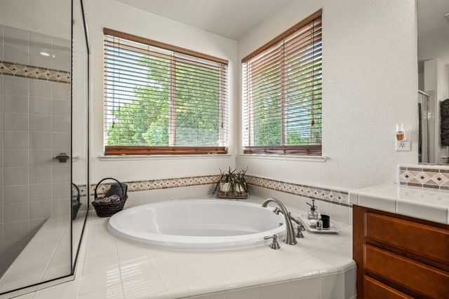 2100 Wyckford Blvd, Rocklin, CA 95765