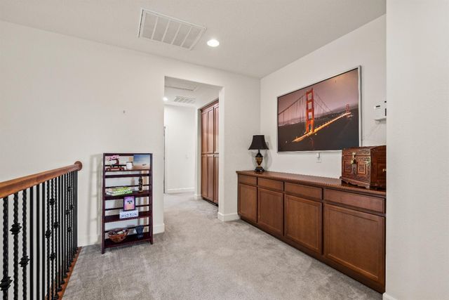 2100 Wyckford Blvd, Rocklin, CA 95765