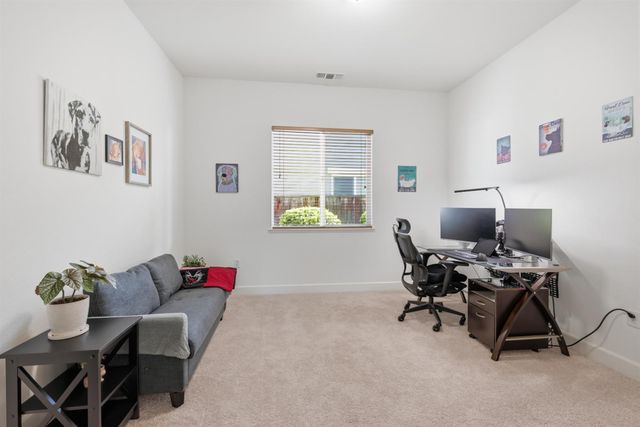 2100 Wyckford Blvd, Rocklin, CA 95765