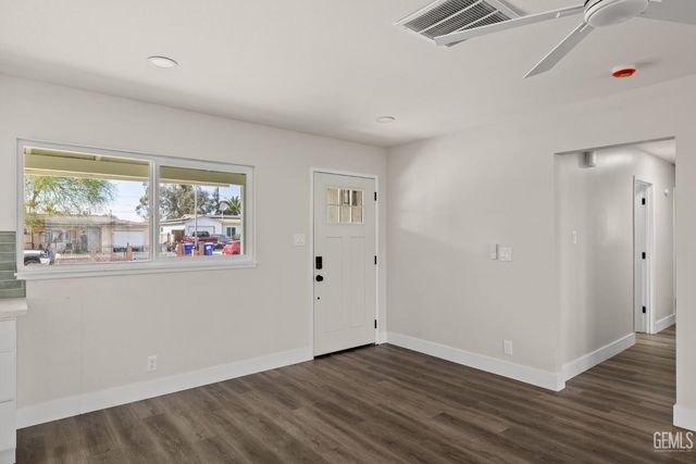 1109 Chelsea Street, Bakersfield, CA 93306