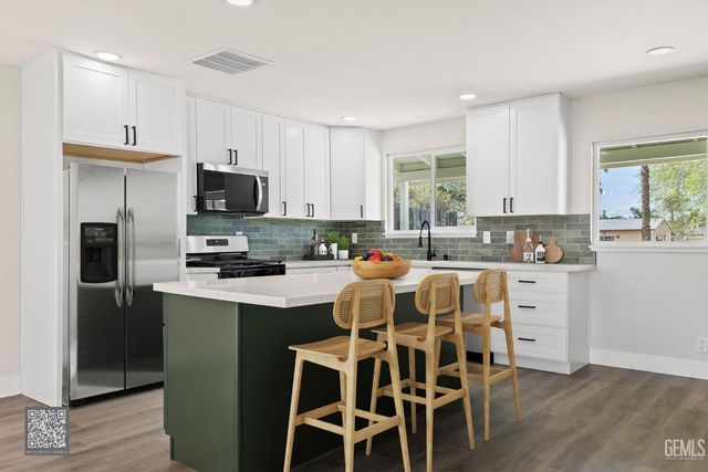 1109 Chelsea Street, Bakersfield, CA 93306