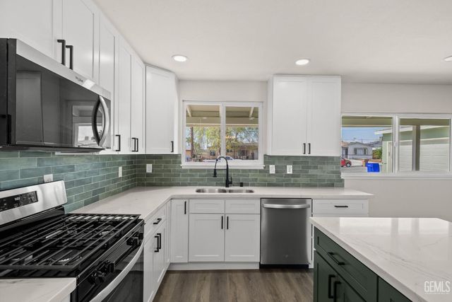 1109 Chelsea Street, Bakersfield, CA 93306