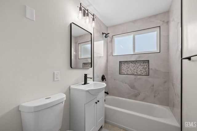 1109 Chelsea Street, Bakersfield, CA 93306