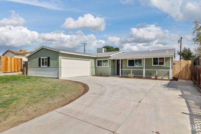 1109 Chelsea Street, Bakersfield, CA 93306