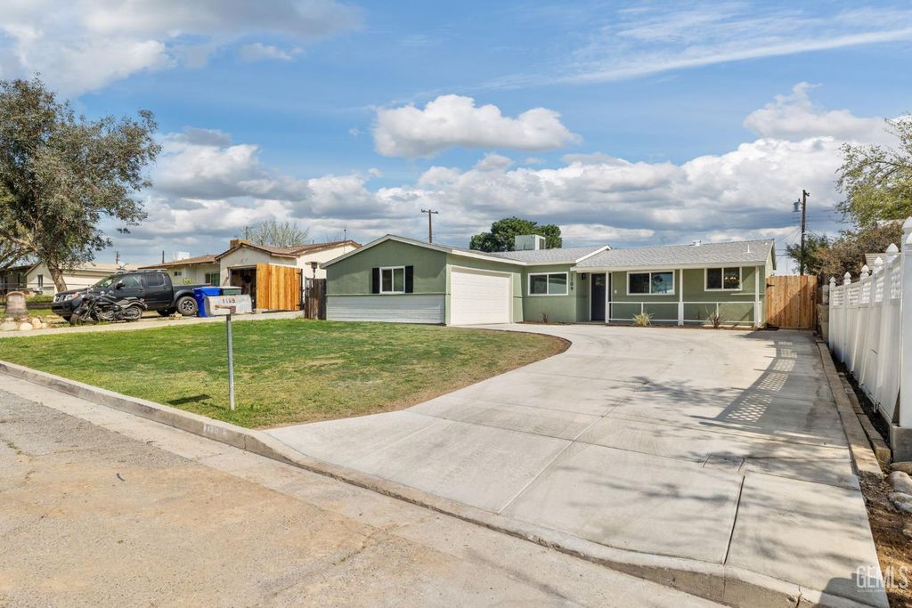 1109 Chelsea Street, Bakersfield, CA 93306