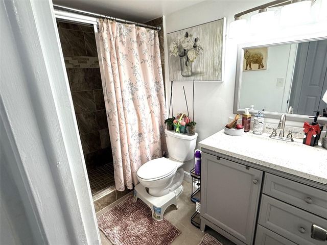 1101 Colony Point Circle 123, Pembroke Pines, FL 33026