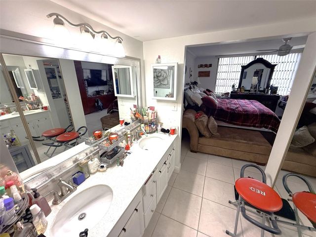 1101 Colony Point Circle 123, Pembroke Pines, FL 33026